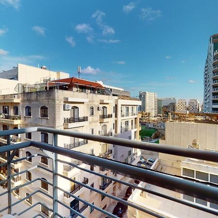 Spacious 2 Bedroom Apartment In Слима Екстериор снимка